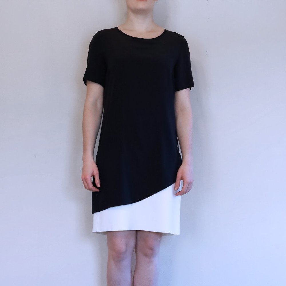 Akris Punto Navy and White Colorblock Shift Dress